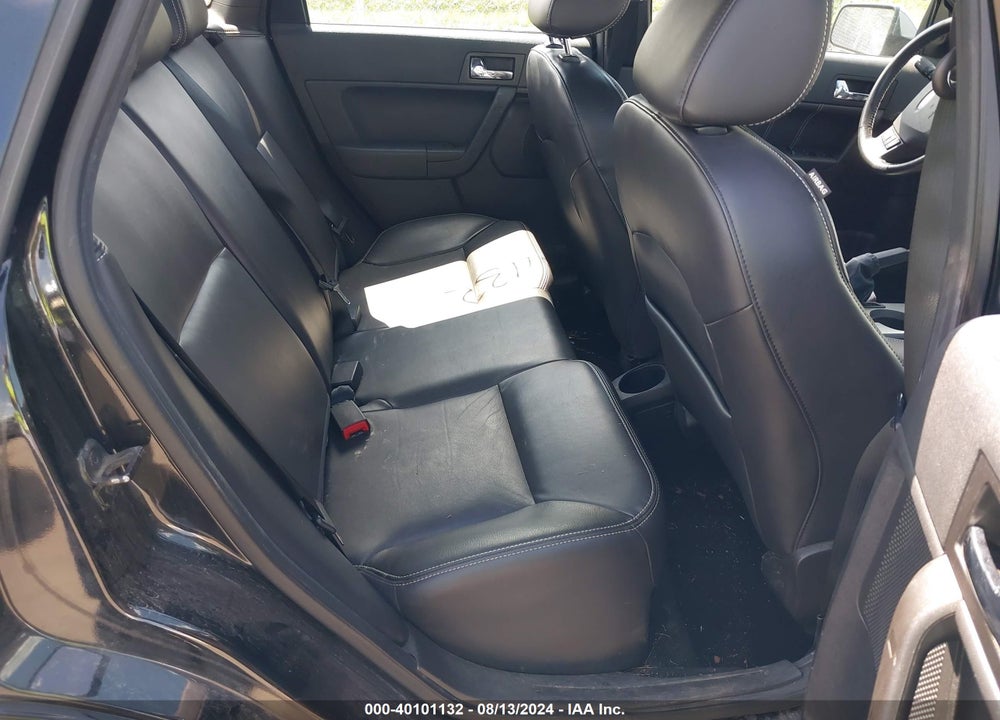 2011 FORD FOCUS SEL VIN: 1FAHP3HN7BW131920