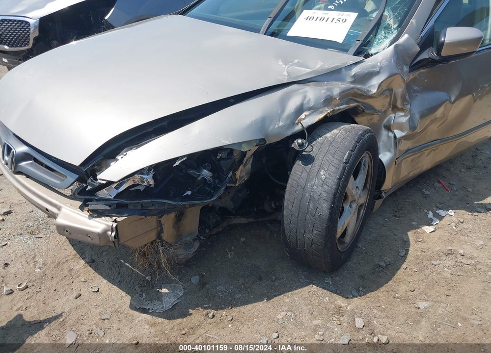 2004 HONDA ACCORD 2.4 EX VIN: 1HGCM56884A024141