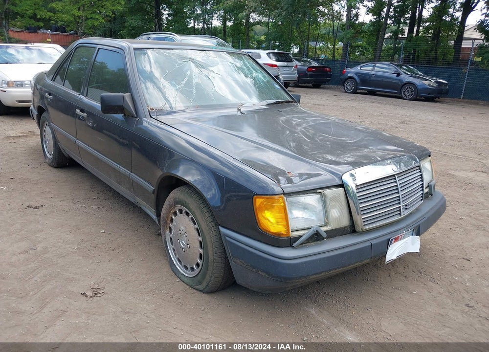 1988 MERCEDES-BENZ 300 E VIN: WDBEA30DXJA615883