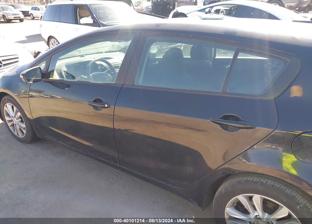 2016 KIA FORTE VIN: KNAFK5A88G5593851