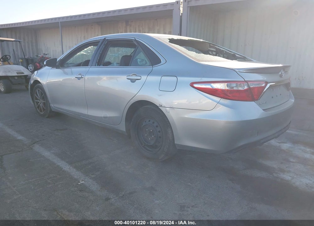 2015 TOYOTA CAMRY SE VIN: 4T1BF1FK6FU906091
