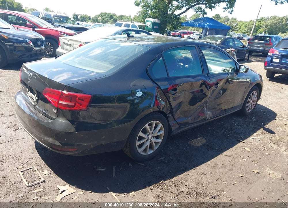 2015 VOLKSWAGEN JETTA 1.8T SE VIN: 3VWD17AJ8FM229723