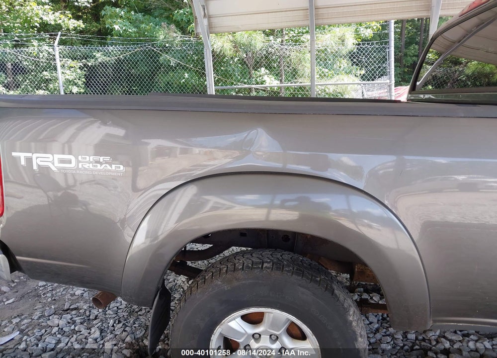 2006 TOYOTA TUNDRA SR5 V8 VIN: 5TBDT44156S549386