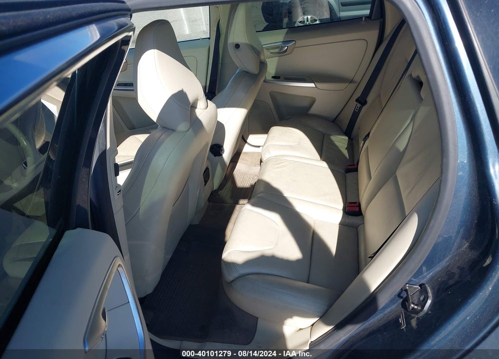 2010 VOLVO XC60 T6/T6 R-DESIGN VIN: YV4992DZ3A2089051