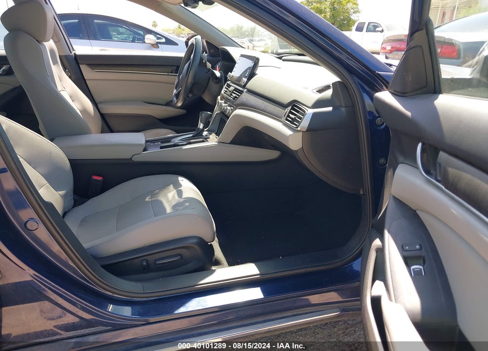 2018 HONDA ACCORD TOURING VIN: 1HGCV1F96JA003797