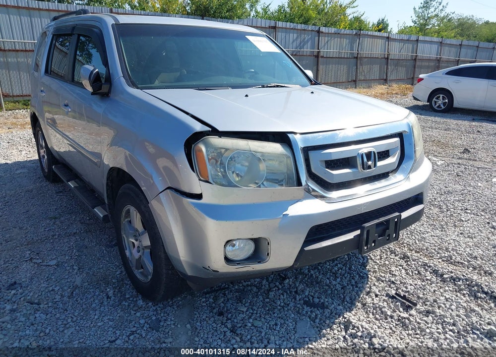 2010 HONDA PILOT EX VIN: 5FNYF4H43AB008614