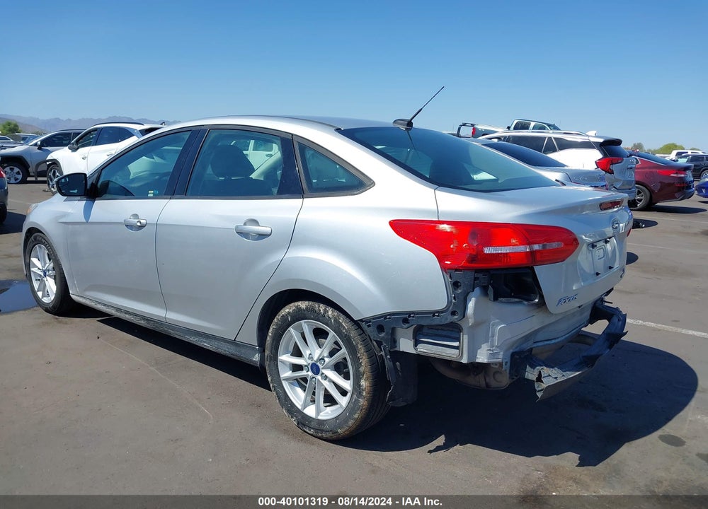 2015 FORD FOCUS SE VIN: 1FADP3F24FL269932