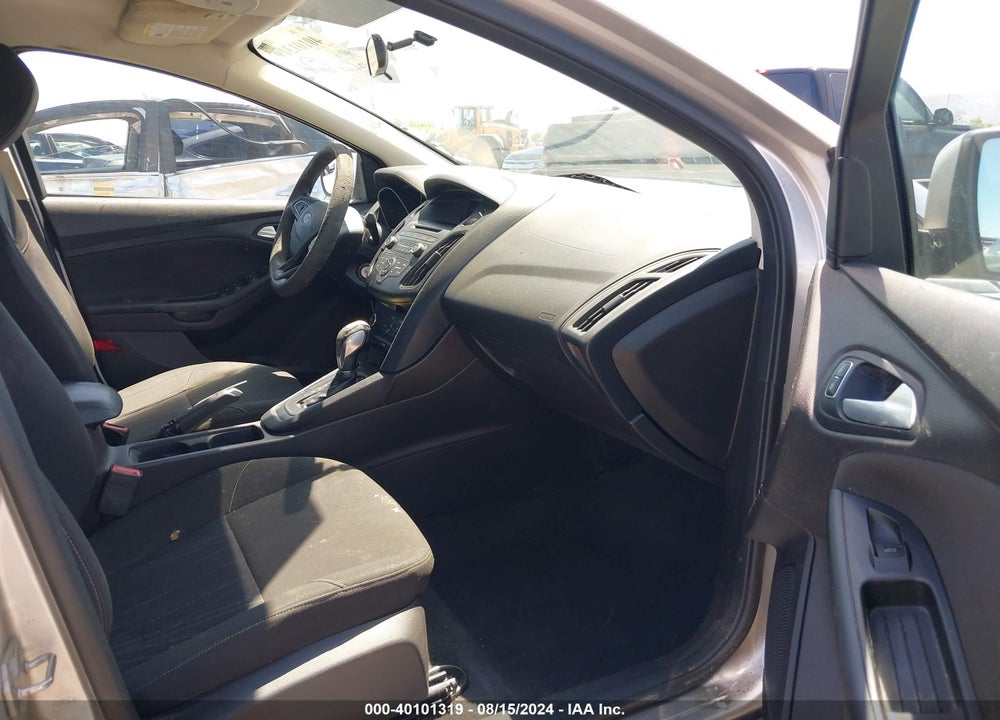 2015 FORD FOCUS SE VIN: 1FADP3F24FL269932