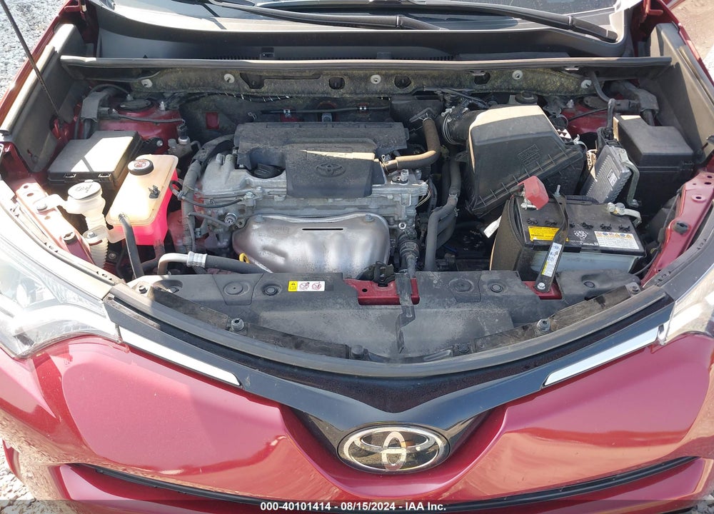 2018 TOYOTA RAV4 XLE VIN: JTMRFREV1JD238609