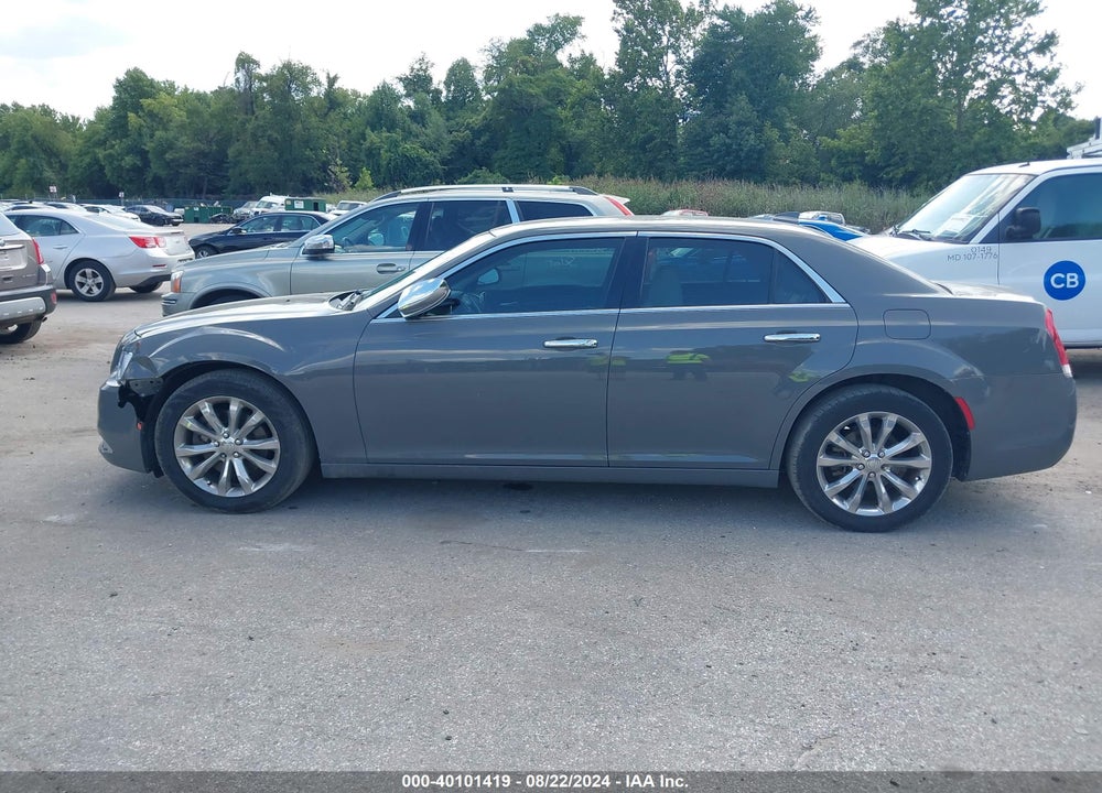 2018 CHRYSLER 300 LIMITED AWD VIN: 2C3CCAKG2JH165179