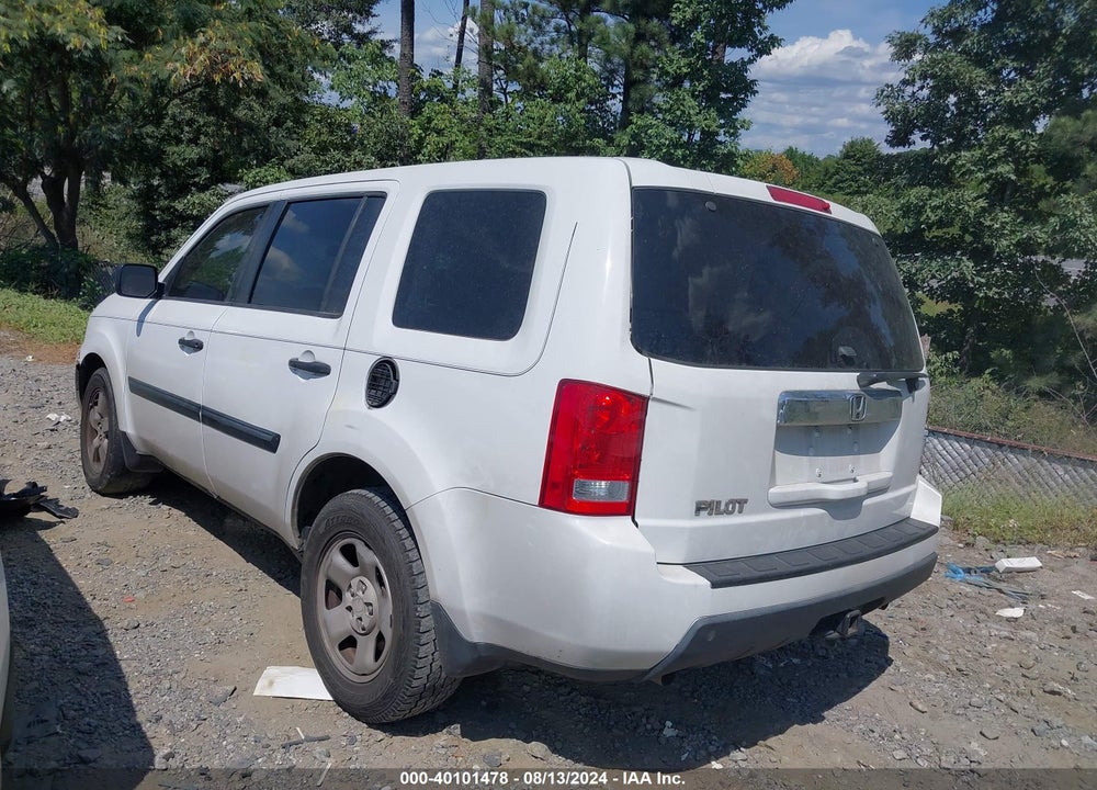2009 HONDA PILOT LX VIN: 5FNYF38229B010715