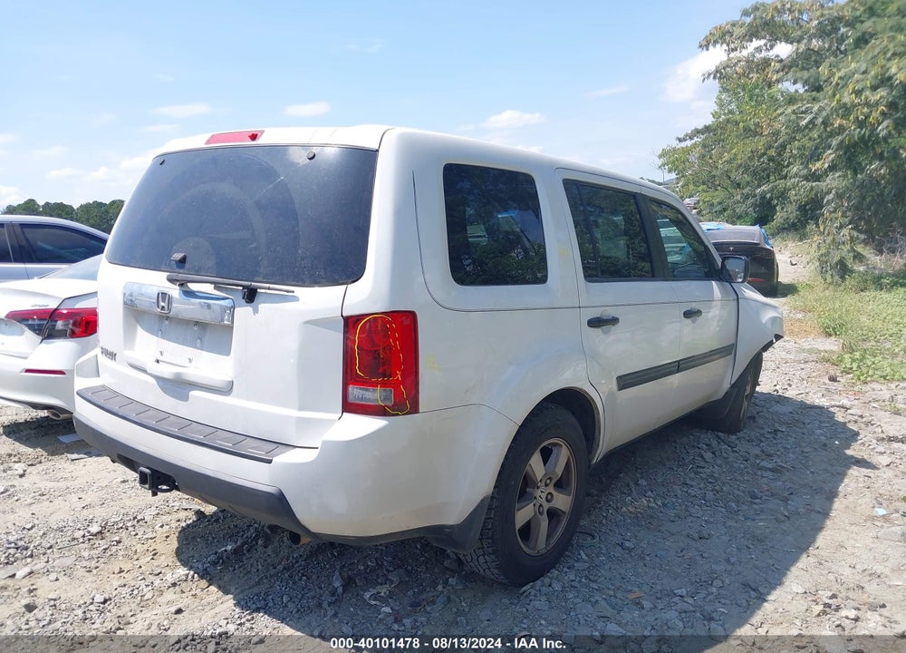 2009 HONDA PILOT LX VIN: 5FNYF38229B010715