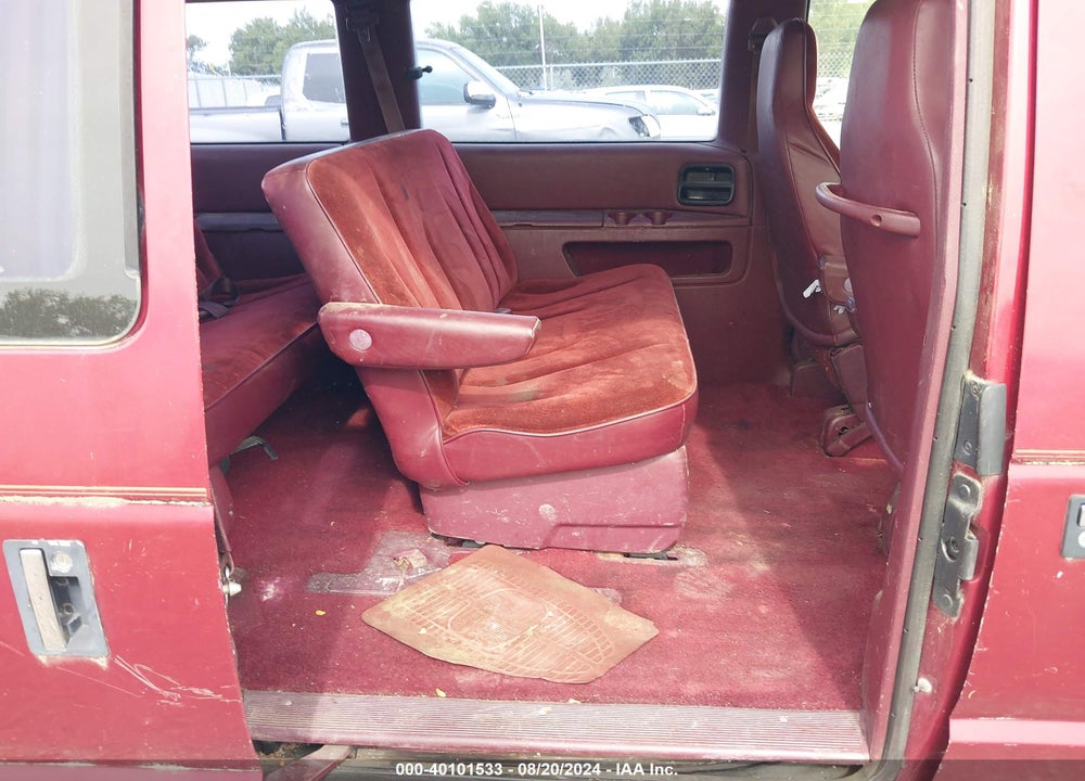 1991 PLYMOUTH VOYAGER VIN: 2P4GH25K6MR316894