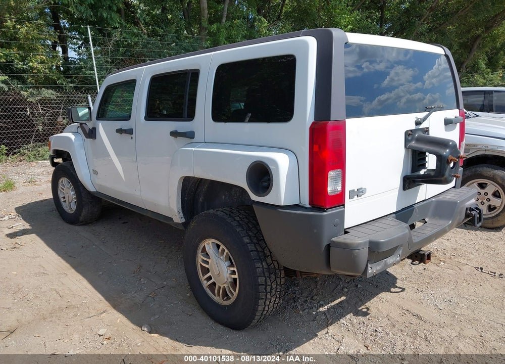 2007 HUMMER H3 SUV VIN: 5GTDN13E478198019