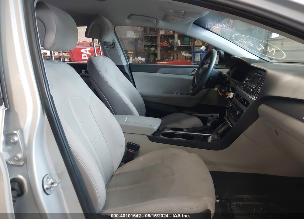 2017 HYUNDAI SONATA VIN: 5NPE24AF8HH542424