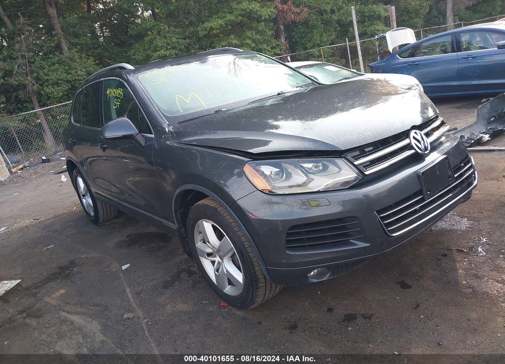 2014 VOLKSWAGEN TOUAREG 3.6L LUX VIN: WVGEF9BP7ED003766