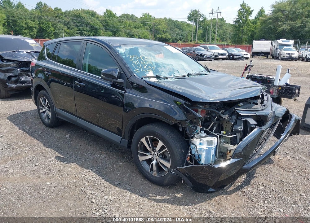 2018 TOYOTA RAV4 XLE VIN: 2T3RFREV9JW804857