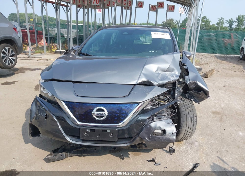 2018 NISSAN LEAF VIN: 1N4AZ1CP5JC305220