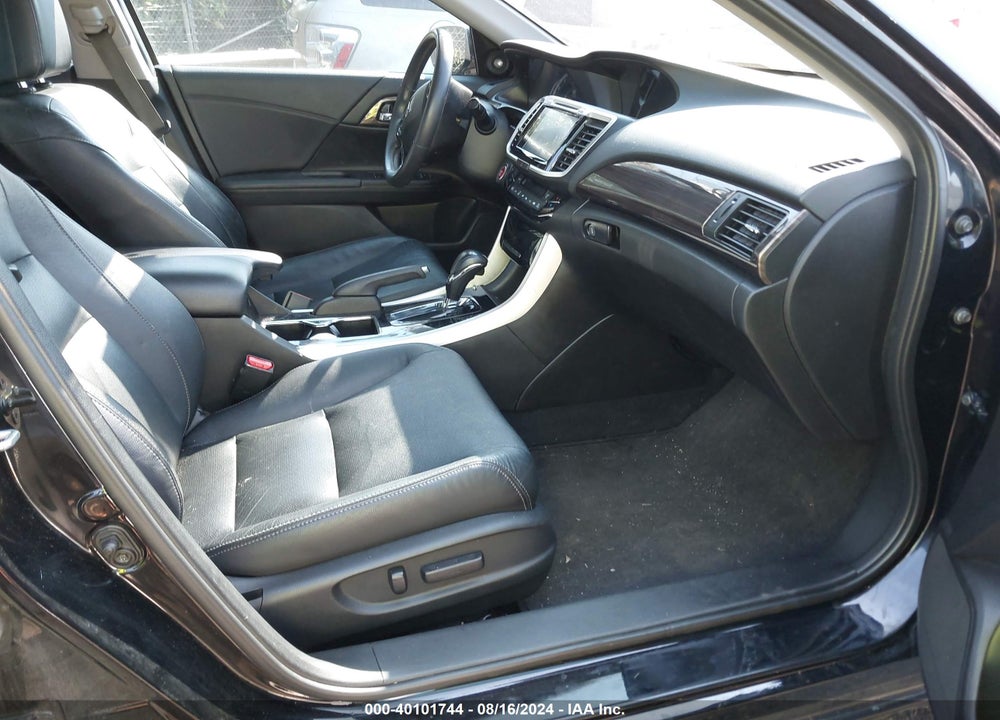 2016 HONDA ACCORD EX-L VIN: 1HGCR2F88GA002807