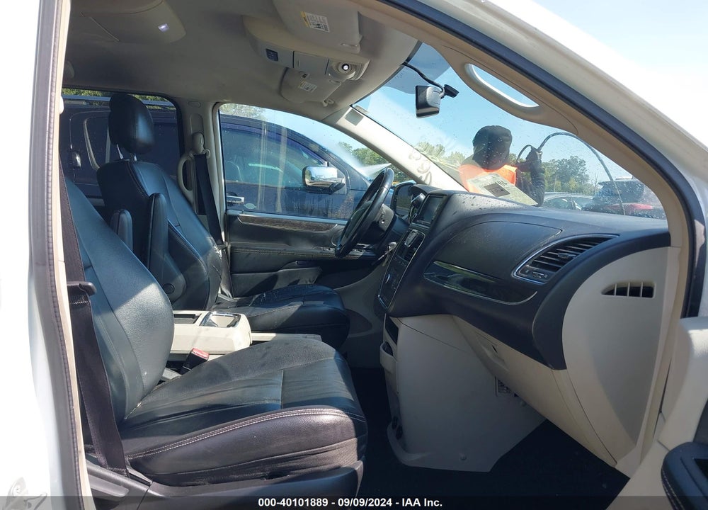 2014 CHRYSLER TOWN & COUNTRY TOURING VIN: 2C4RC1BG0ER295337
