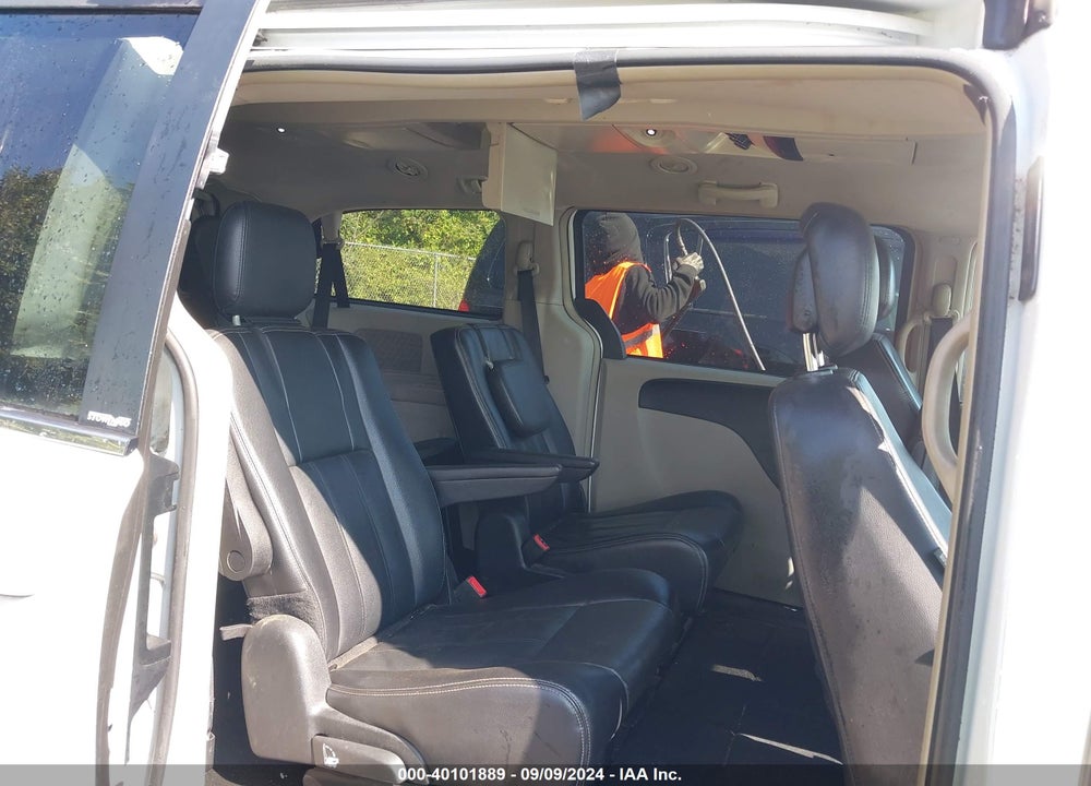 2014 CHRYSLER TOWN & COUNTRY TOURING VIN: 2C4RC1BG0ER295337