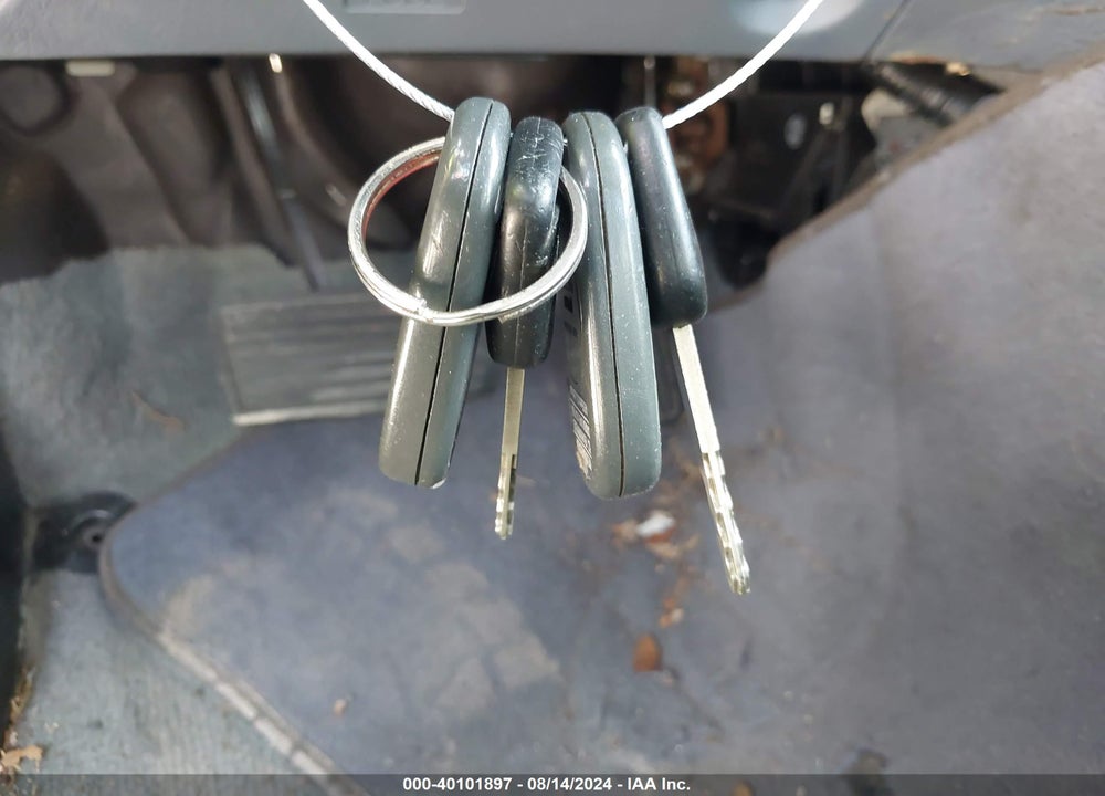 2005 HONDA CIVIC LX VIN: 2HGES16545H615518