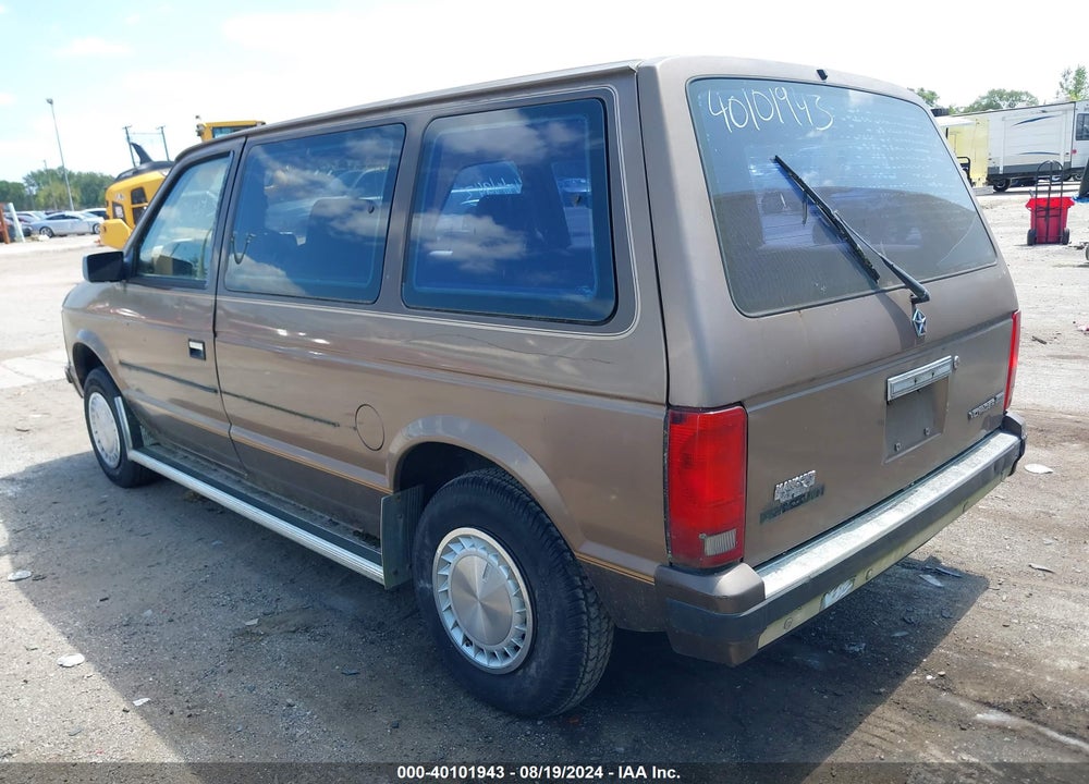1989 PLYMOUTH VOYAGER SE VIN: 2P4FH45K8KR175220