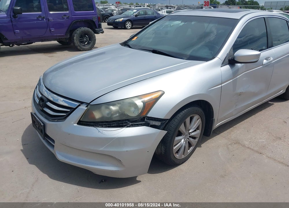 2011 HONDA ACCORD VIN: 1HGCP2F73BA133424