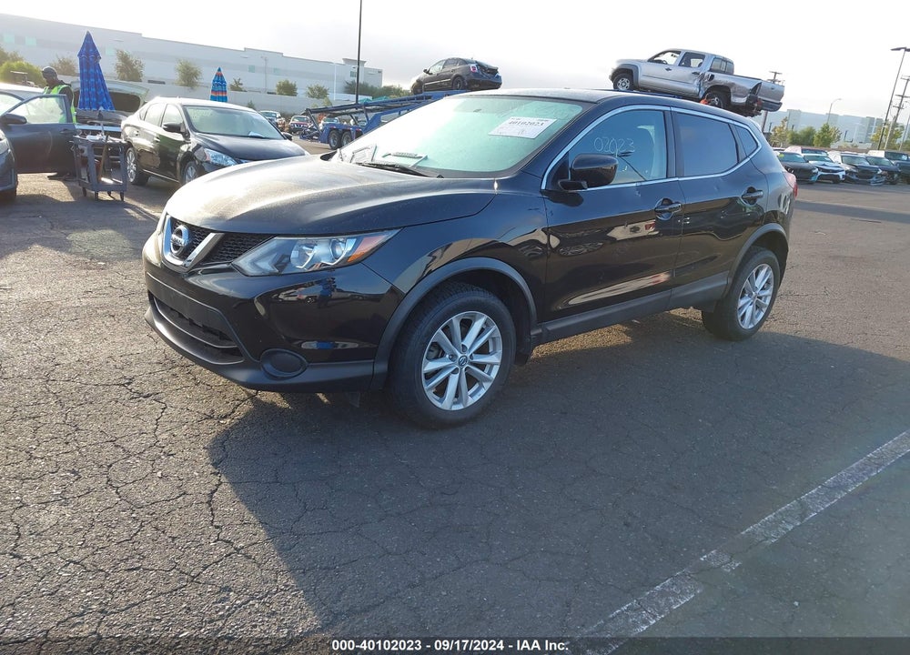 2017 NISSAN ROGUE SPORT S VIN: JN1BJ1CP4HW017643