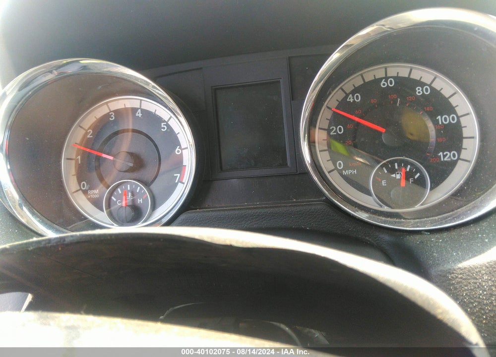 2011 DODGE GRAND CARAVAN CREW VIN: 2D4RN5DG8BR654804