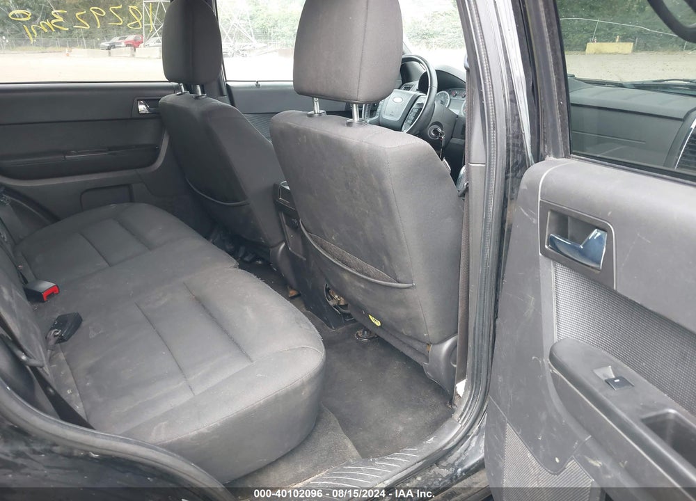 2011 FORD ESCAPE XLT VIN: 1FMCU9DGXBKA42983