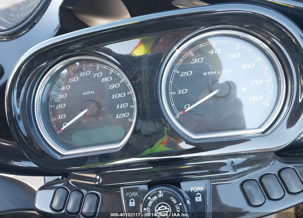 2022 HARLEY-DAVIDSON FLTRXST VIN: 1HD1ACL24NB660178