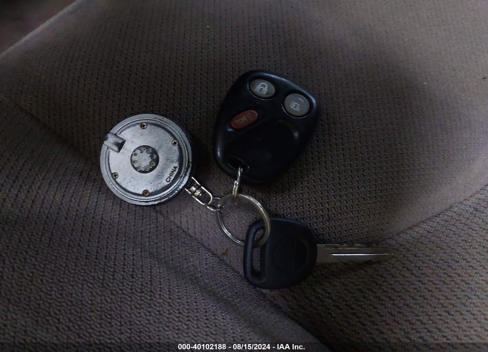 2004 GMC YUKON SLE VIN: 1GKEK13Z84R176669
