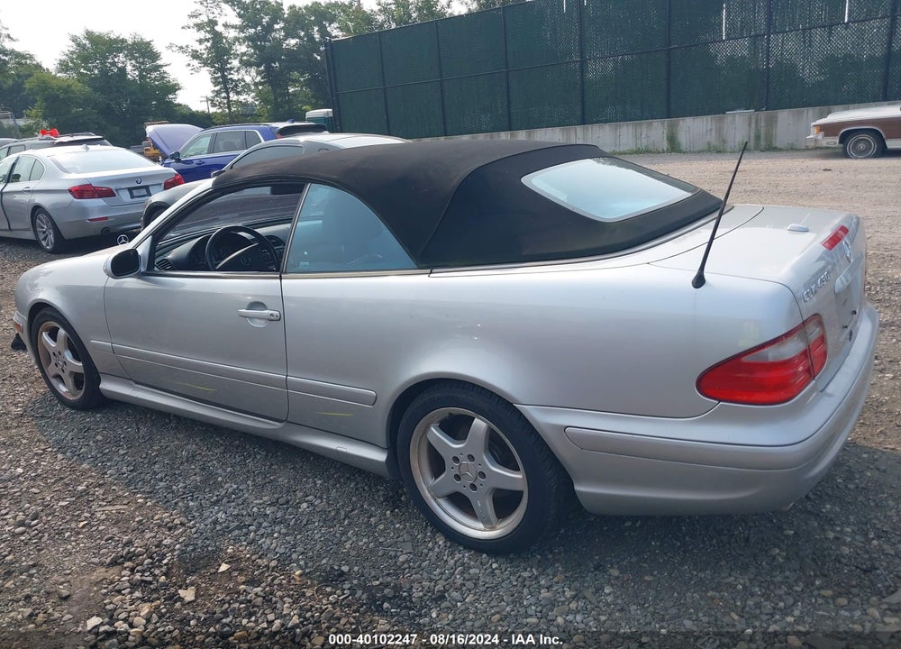 2002 MERCEDES-BENZ CLK 430 VIN: WDBLK70G22T111002