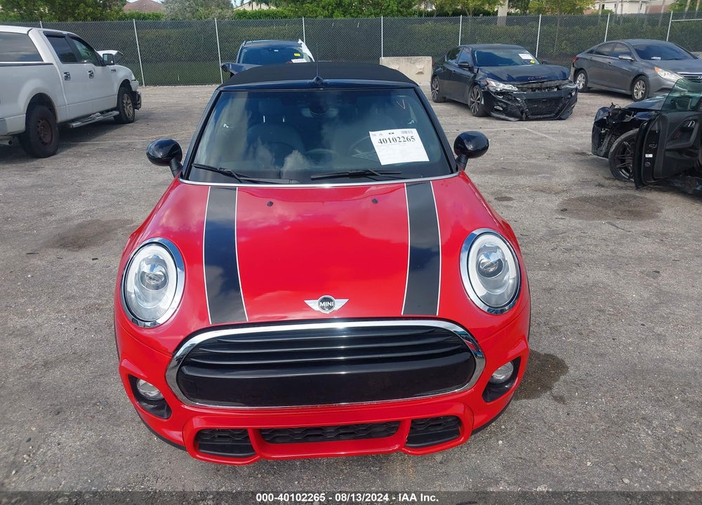 2018 MINI CONVERTIBLE COOPER VIN: WMWWG5C52J3D01301