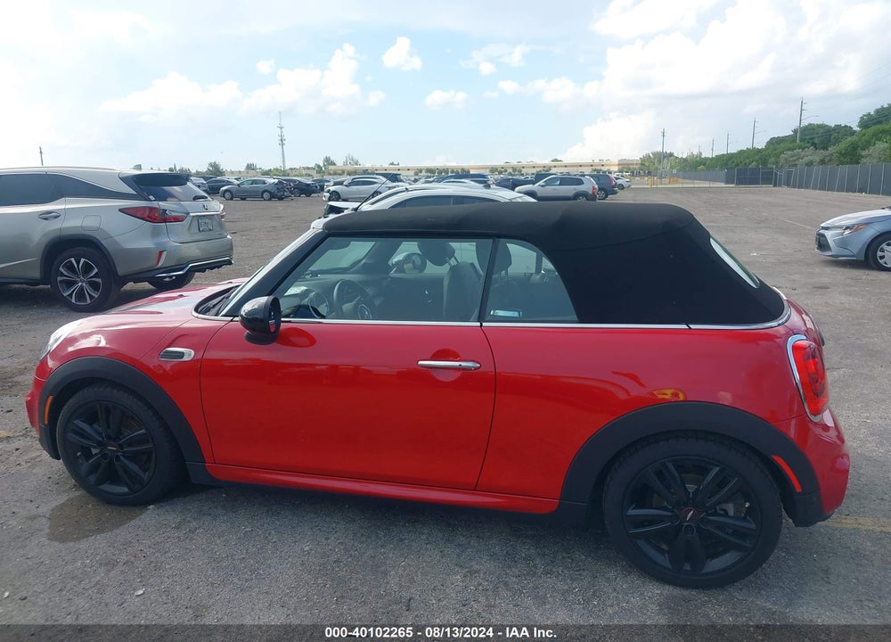 2018 MINI CONVERTIBLE COOPER VIN: WMWWG5C52J3D01301