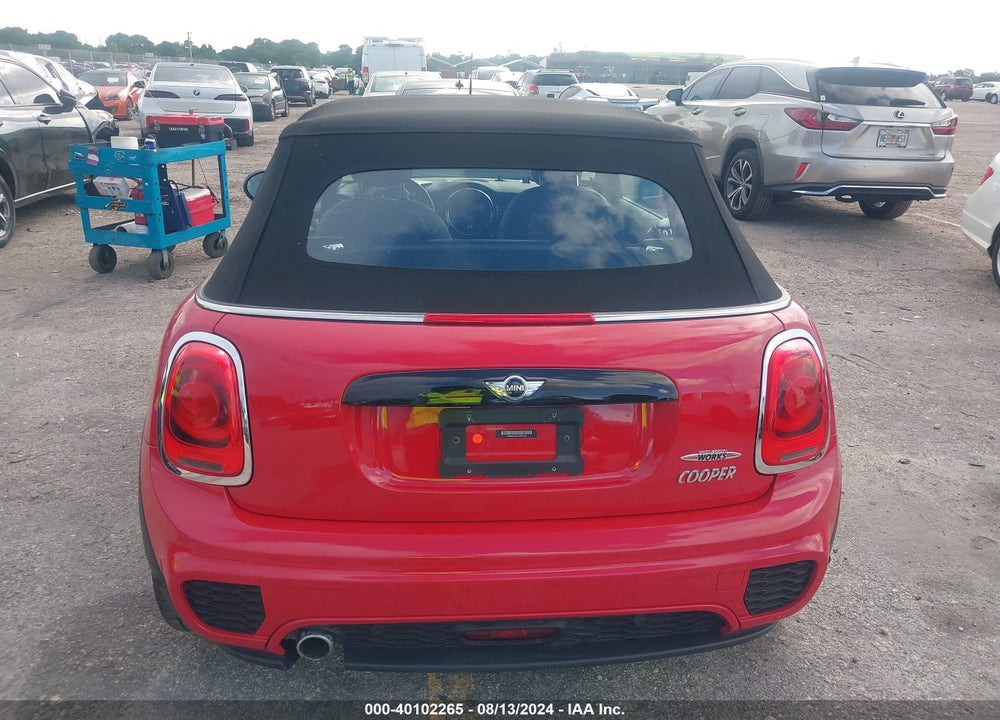 2018 MINI CONVERTIBLE COOPER VIN: WMWWG5C52J3D01301