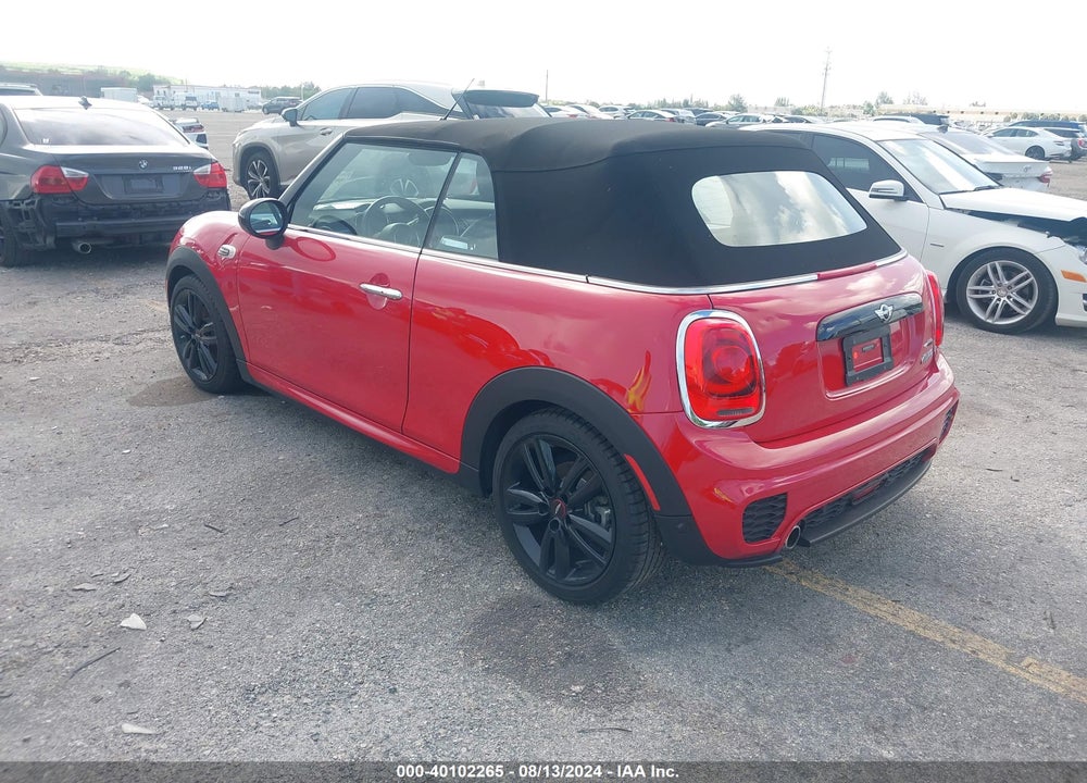 2018 MINI CONVERTIBLE COOPER VIN: WMWWG5C52J3D01301