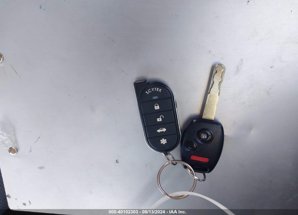 2007 HONDA FIT VIN: JHMGD38647S011447