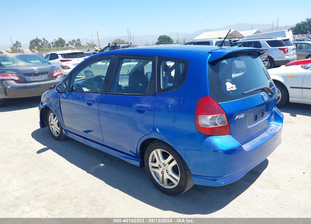 2007 HONDA FIT VIN: JHMGD38647S011447