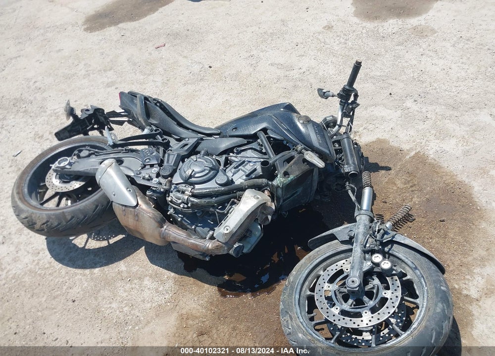 2022 YAMAHA MT07 VIN: JYARM32E6NA004380