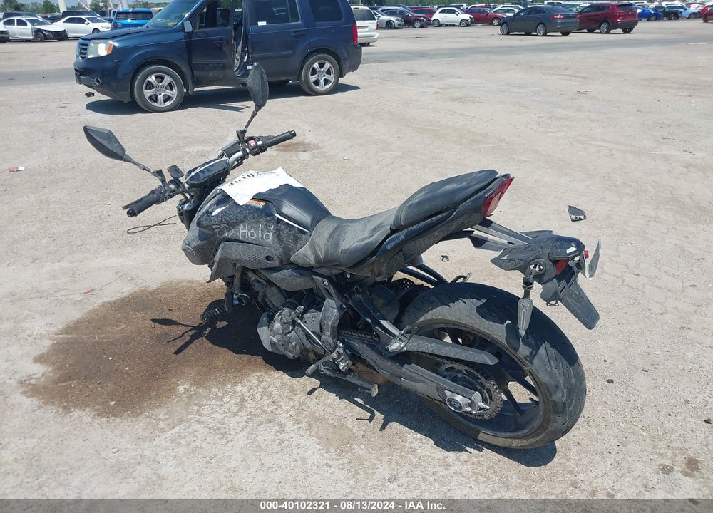 2022 YAMAHA MT07 VIN: JYARM32E6NA004380