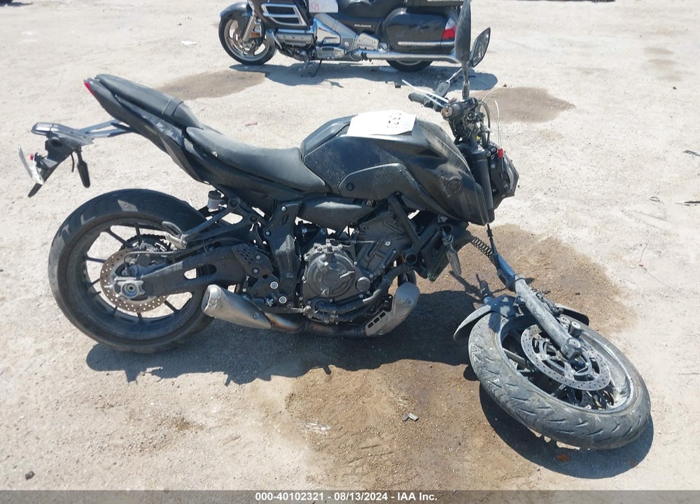 2022 YAMAHA MT07 VIN: JYARM32E6NA004380