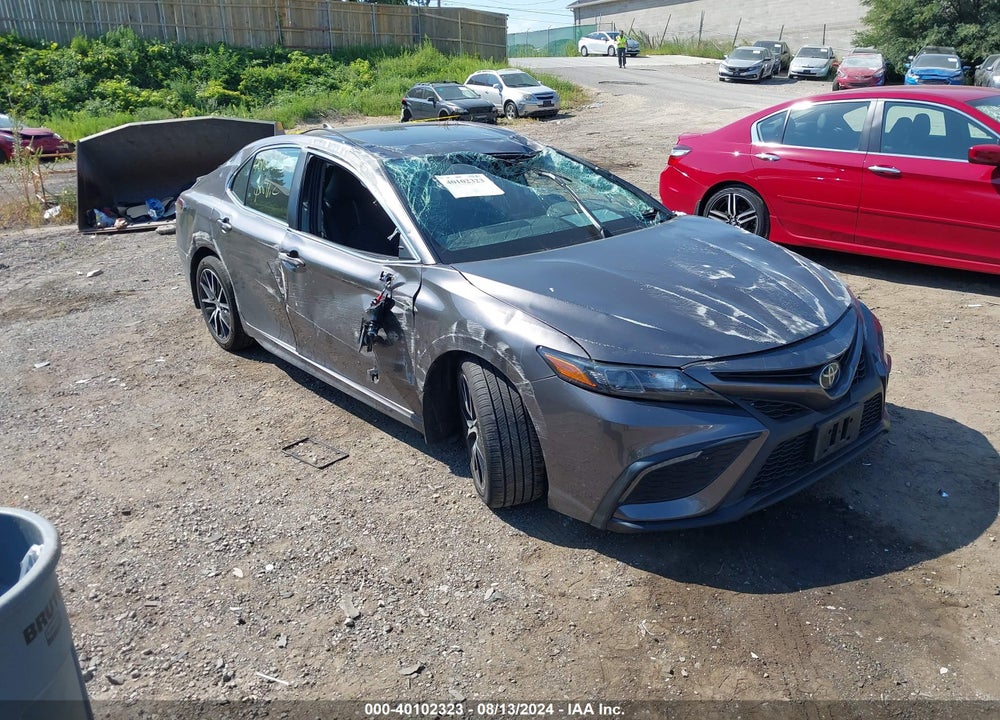 2022 TOYOTA CAMRY VIN: 4T1T11BK6NU060262