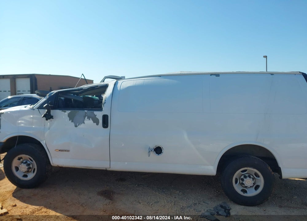 2006 CHEVROLET EXPRESS WORK VAN VIN: 1GCGG25V261221306