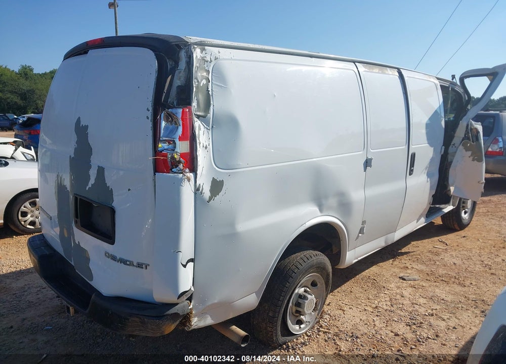 2006 CHEVROLET EXPRESS WORK VAN VIN: 1GCGG25V261221306