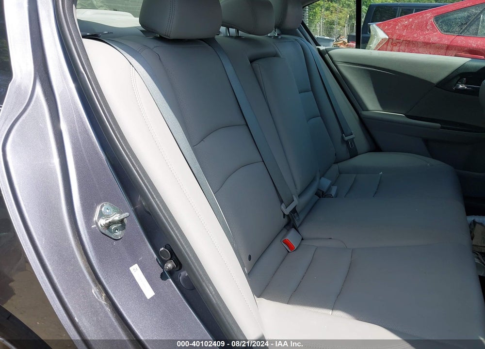 2013 HONDA ACCORD VIN: 1HGCR2F87DA266077