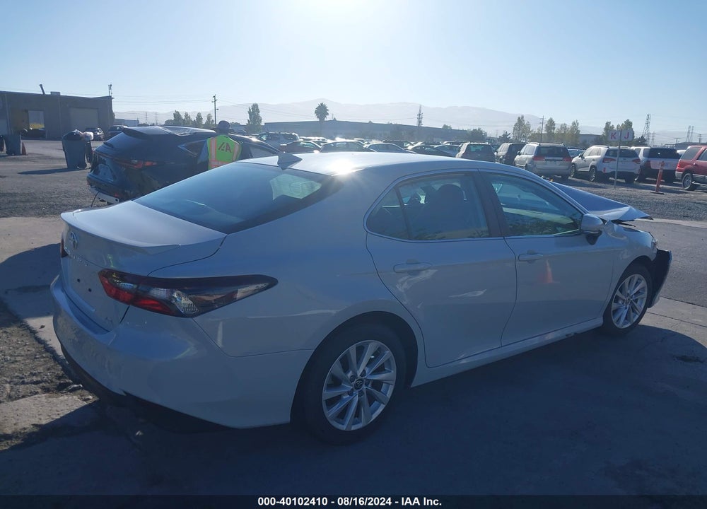 2024 TOYOTA CAMRY LE VIN: 4T1C11AK8RU235568