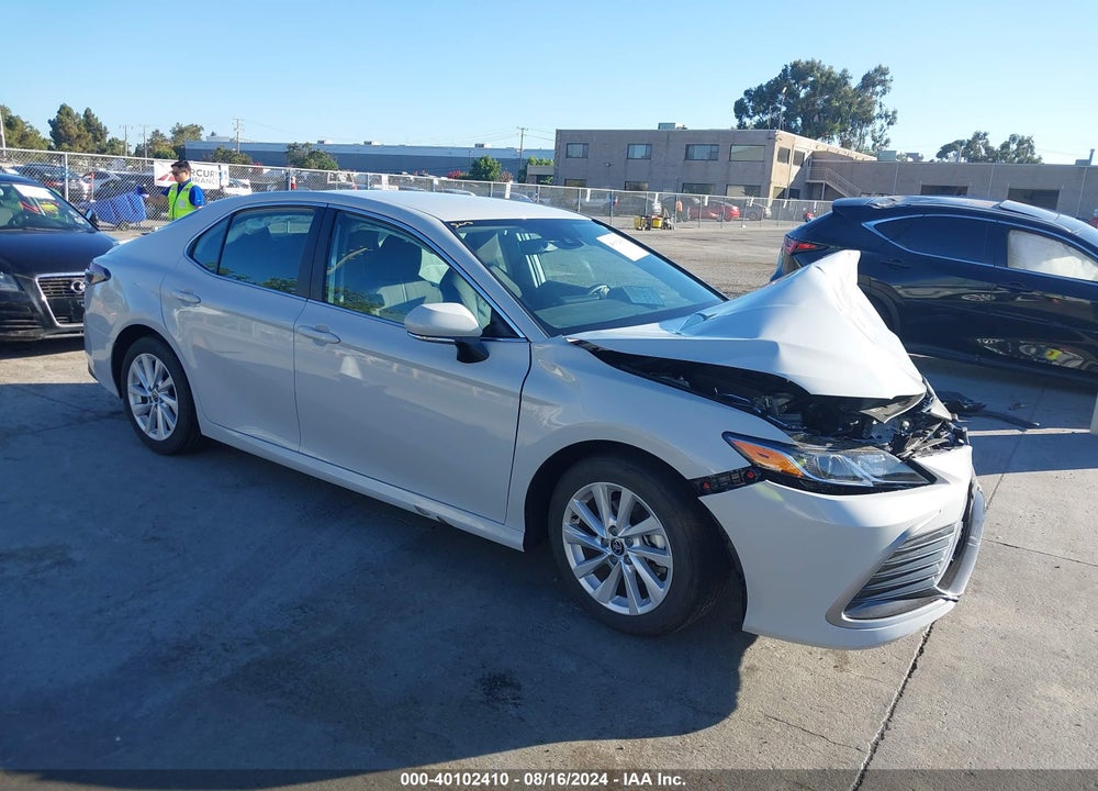 2024 TOYOTA CAMRY LE VIN: 4T1C11AK8RU235568