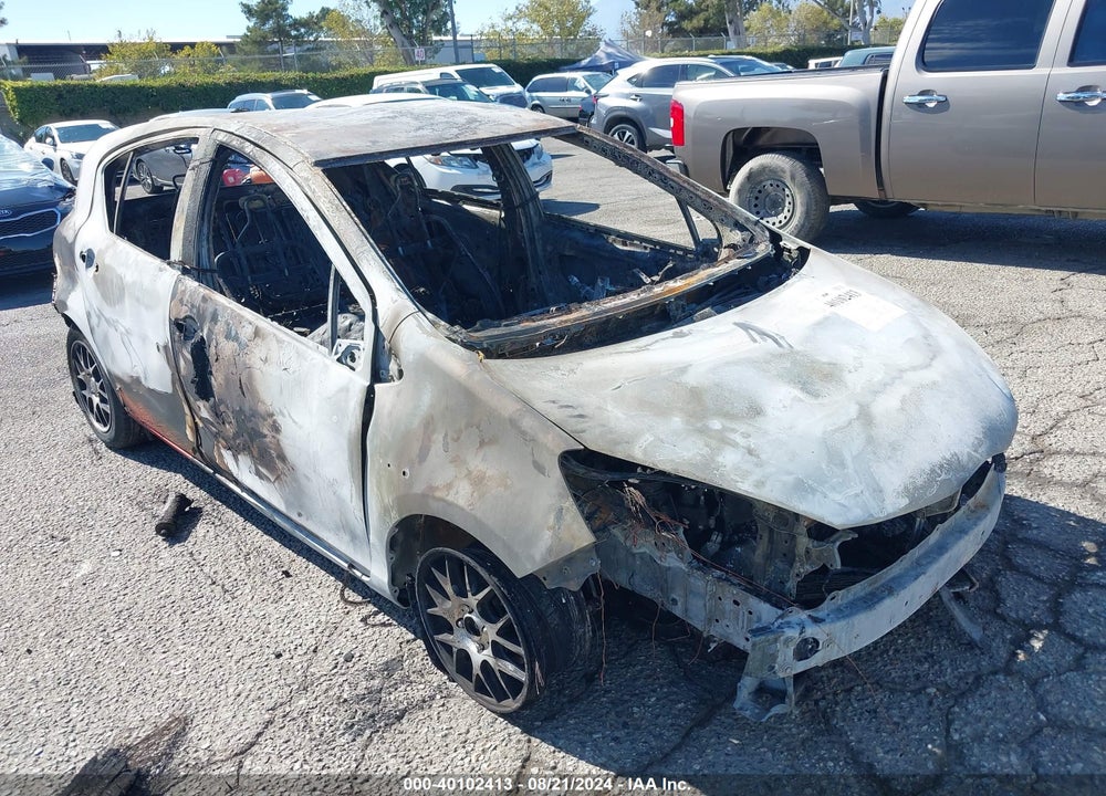2012 TOYOTA PRIUS C THREE VIN: JTDKDTB38C1010084